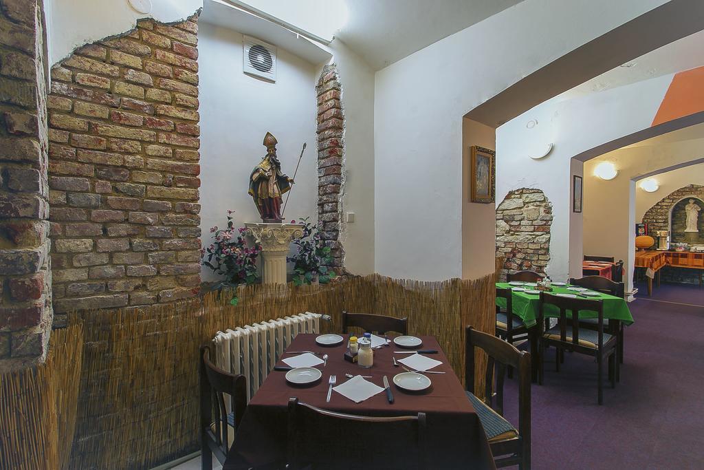 براغ Hotel U Sladku المظهر الخارجي الصورة